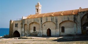 Kesenin ağzını açtı