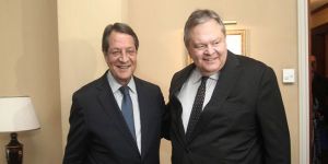 “Venizelos Davutoğlu ile görüşmeye ve işbirliği istemeye çalışacak”