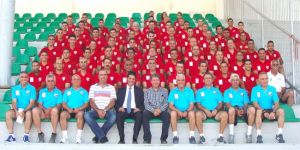 Hakemler “Merhaba” dedi