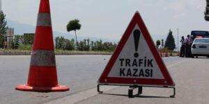 Trafik kazası: 3 YARALI