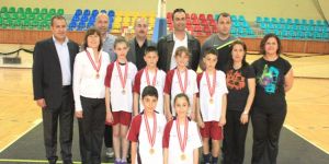 Şampiyonluk Yakın Doğu İlkokulu’nun