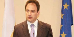 Stefanu’dan Anastasiadis’e bir uyarı bir nasihat