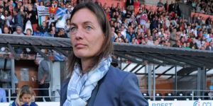 Kadın teknik direktör tarihe geçti