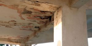 Dr. Küçük Stadı’nda çatlaklar