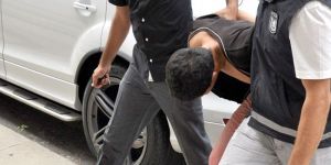 Engelli vatandaşın çantasını alıp kaçtı