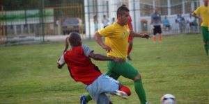 Binatlı göz boyattı: 3-0