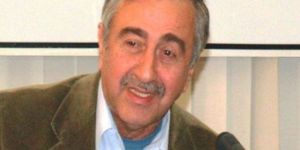 Kathimerini Gazetesi Mustafa Akıncı ile söyleşi gerçekleştirdi