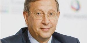 Rus milyardere ev hapsi