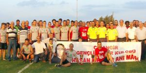 Mehter anısına oynadılar