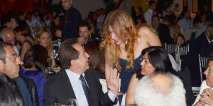 Güzellik anlamlı bir gecede yansıdı