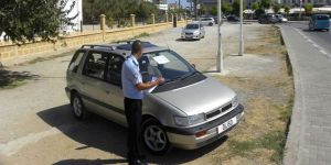 Camii önündeki araçlar kaldırıldı