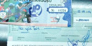 200 bin TL’lik ikramiye banka yetkilisine verildi