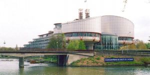 “Türkiye AİHM kararlarına uymuyor”