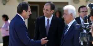 “Yeniden birleşme hayal görünüyor”