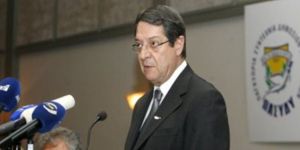 Buttenheim Anastasiadis’le görüştü