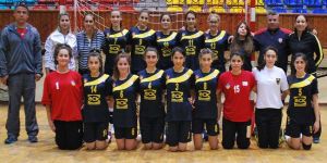 Okullarda mücadele hentbolla başladı