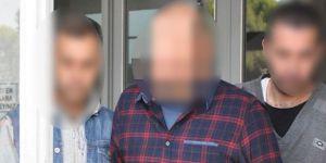 296 koli sigara çalmakla suçlanıyorlar