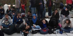 Atinada Suriyeli sığınmacılar eylem yaptı