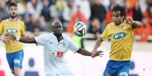 Derbide gülen APOEL oldu