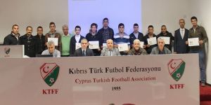 Aday hakemler diplomalarını aldı