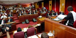 Bütçe maratonu 13 saat sürdü