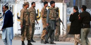 Okul baskınında 104 ölü