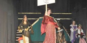 Padişah-ı Hal-i Osman oyunu sahnelendi