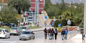 Kampüste kavga: 1 YARALI