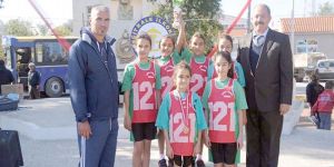 Mesarya ilkokulları yarıştı