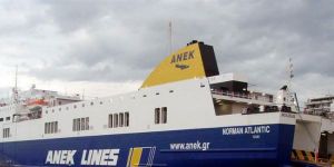 İtalyan feribotunda yangın: Yanıyoruz ve batıyoruz