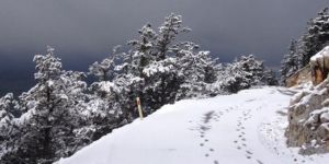 Beşparmak Dağlarına kar yağdı