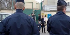 Fransada polise silahlı saldırı