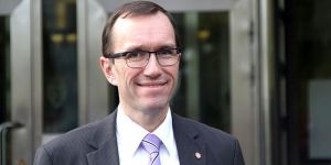 Eide geliyor
