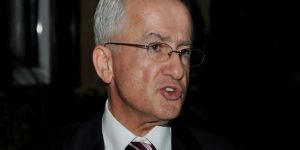 “Rumlar masadan kaçışı kamufle etmeye çalışıyor”