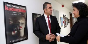 Tiyatro binasını öyle veya böyle bitireceğiz