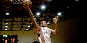 Koop rahat kazandı: 107-56