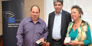 Sevgül Uludağ ödülünü gözyaşlarıyla aldı