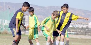 Küçüklerin hedefi yarı final