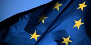 Her 3 Kıbrıslı Rumdan 1i ABye olumlu bakıyor