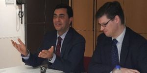 Namiden İngilterede yoğun gündem