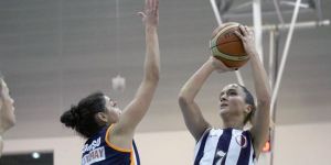 YDÜ Antalya deplasmanında