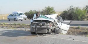 Park halindeki kamyona çarptı