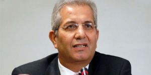 AKEL kurultaya gidiyor