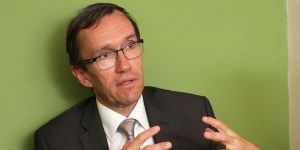 Eide, Mart’ta geliyor