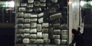 Sınırda 15 ton uyuşturucu