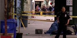  Polis sokak ortasında bir evsizi vurdu 