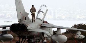 İngiliz Savunma Bakanı Fallon, Ağrotur Üssü’nü ziyaret etti