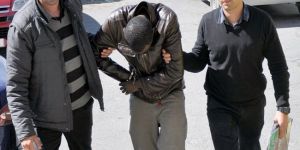 Öğrenci yurdundan para çaldı