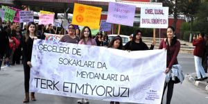 EMEKÇİ KADINLAR MEYDANLARDA