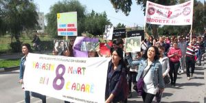 Kadınlar “Farkındalık Yürüyüşü” yaptı “Haklarımızla varız”